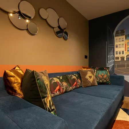 Lady De Chaumont Paris, Lovely Place Apartment